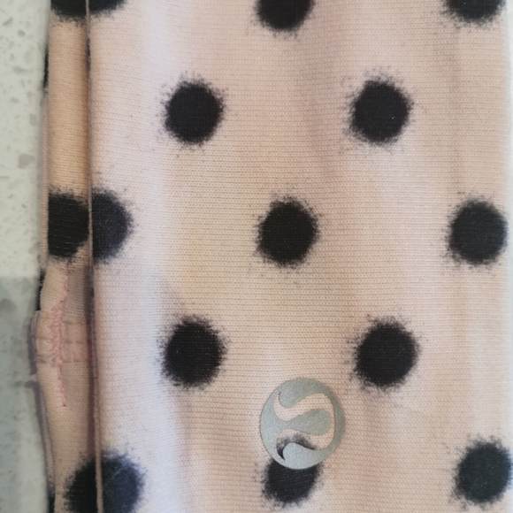 Lululemon headband - Picture 2 of 2